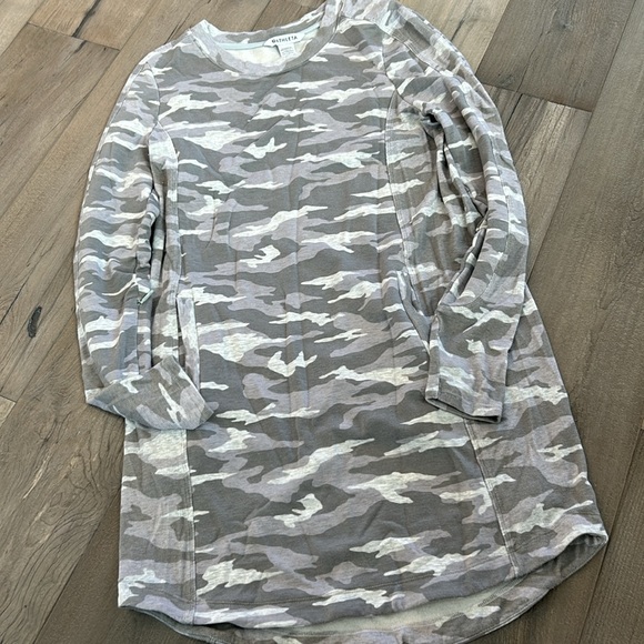 Athleta balance dress - Picture 2 of 4